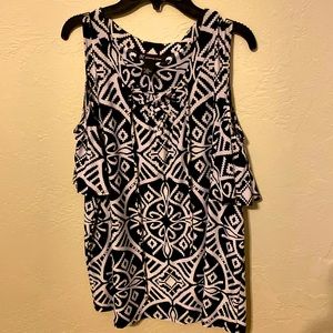 Woman XL BARE SHOULDERS, black & white, used like new